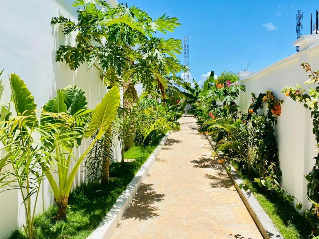The Bali Resort Zanzibar Пингуе Екстериор снимка